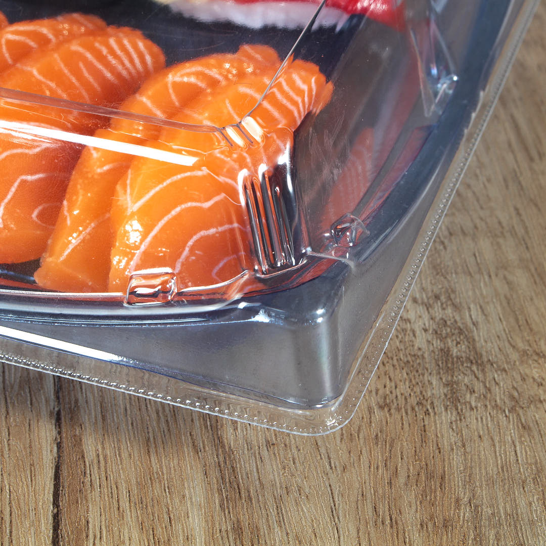 corner detail of WL-B40 clear blue sushi tray with lid on